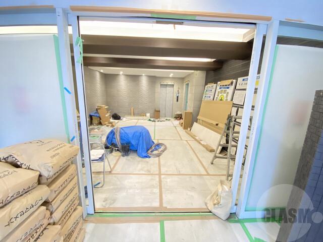 20/26 エントランス