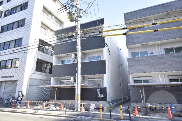 22/30 エントランス