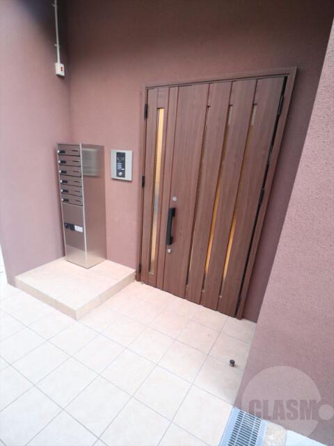 14/22 エントランス