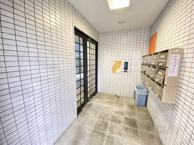 17/26 エントランス