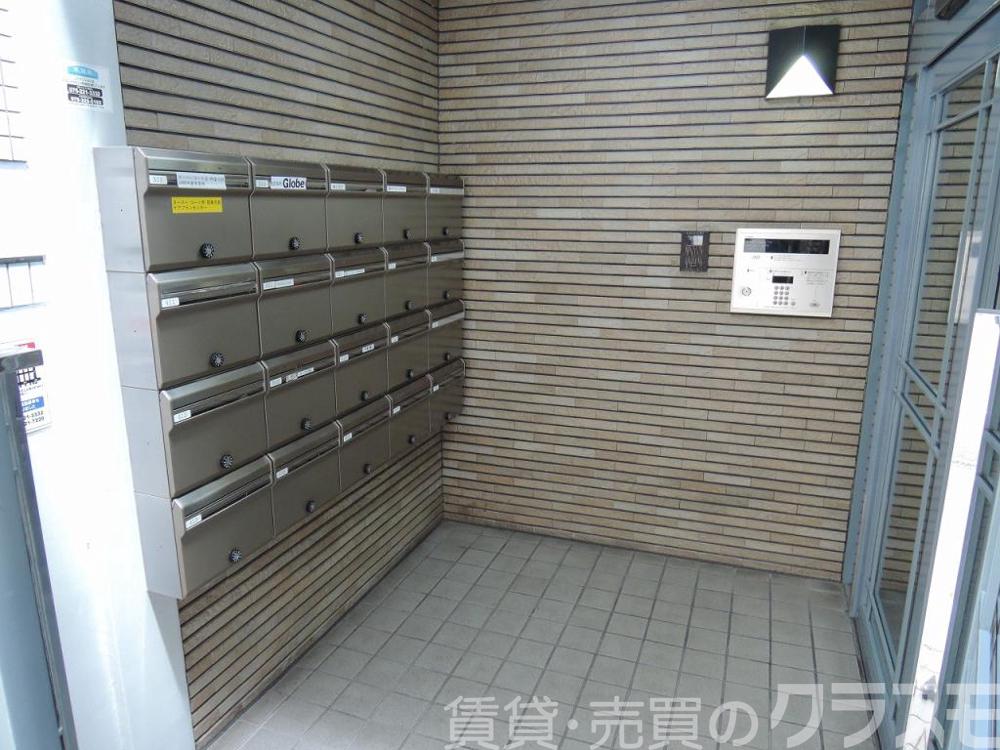 30/30 エントランス