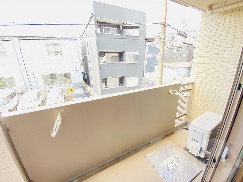 14/28 バルコニー