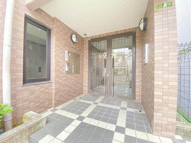 15/24 エントランス