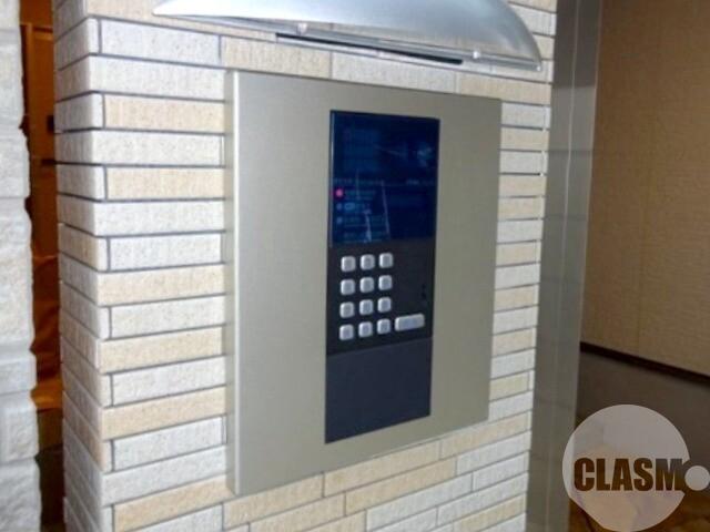 18/30 エントランス