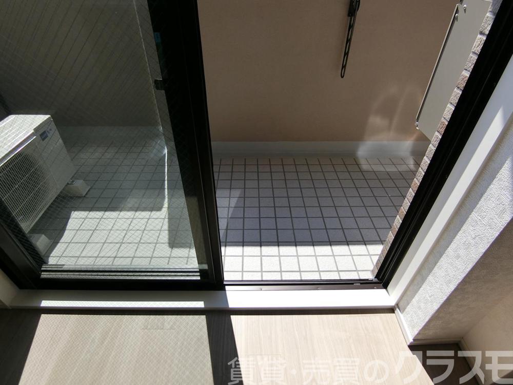 23/30 バルコニー