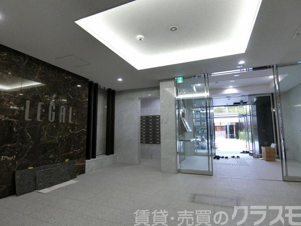 2/4 エントランス