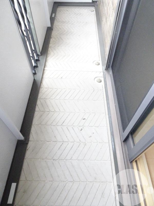 16/27 バルコニー