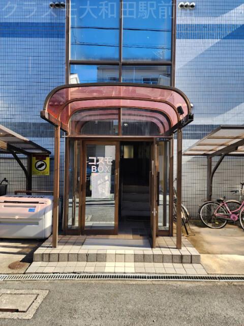 21/25 エントランス