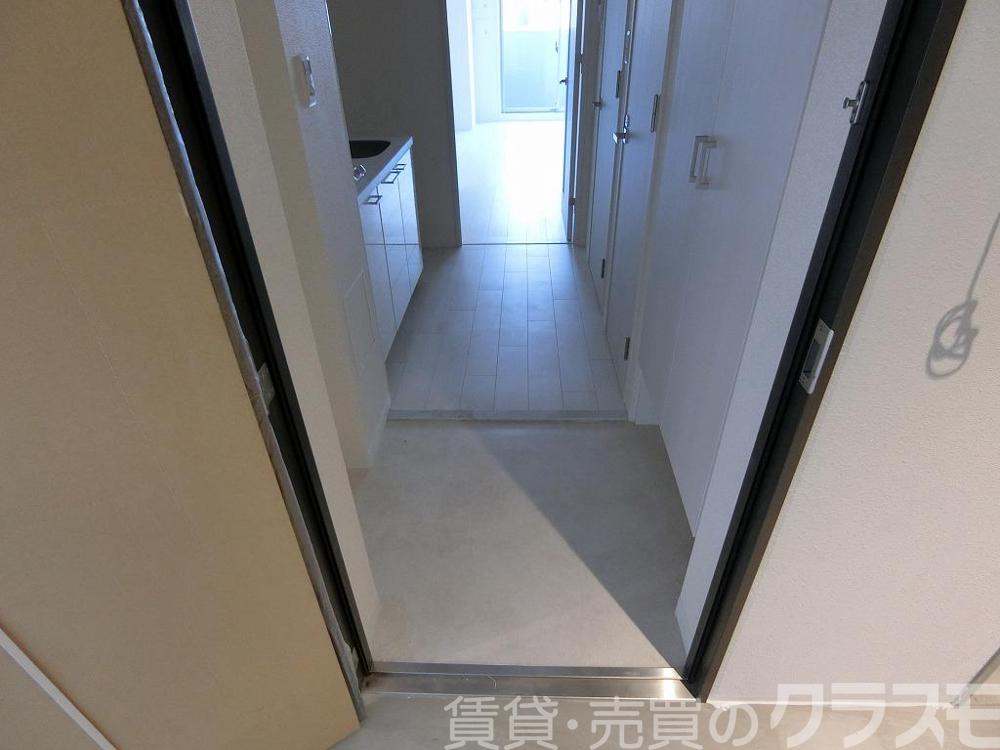17/30 玄関