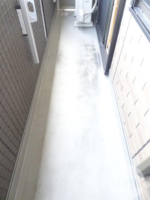 17/28 バルコニー