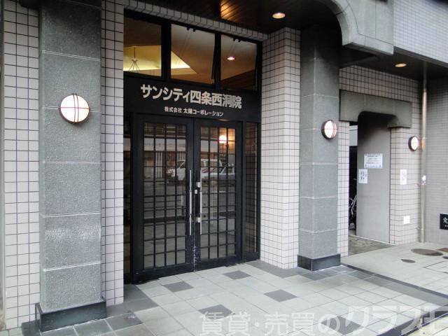 2/3 エントランス