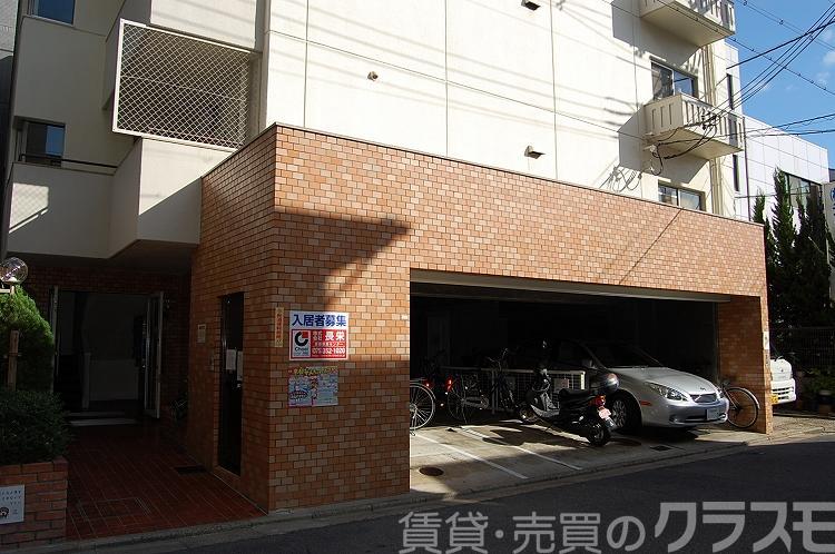 3/4 エントランス