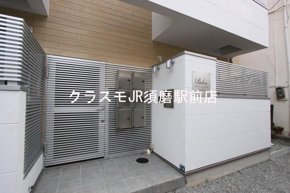 19/28 エントランス