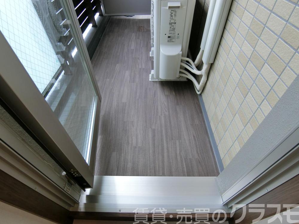 23/30 バルコニー