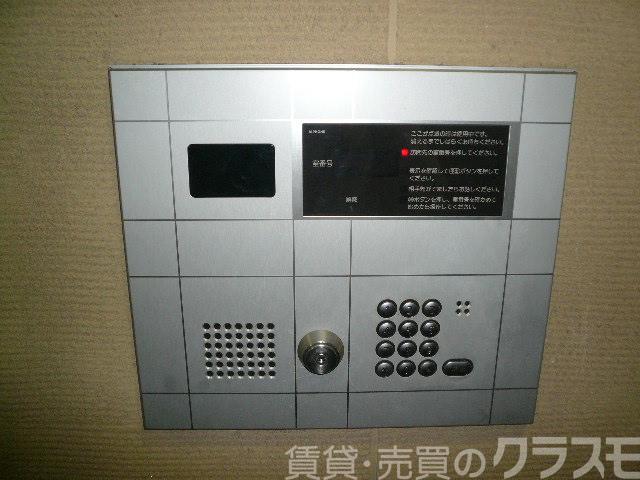 30/30 エントランス