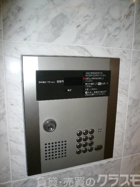 2/2 エントランス