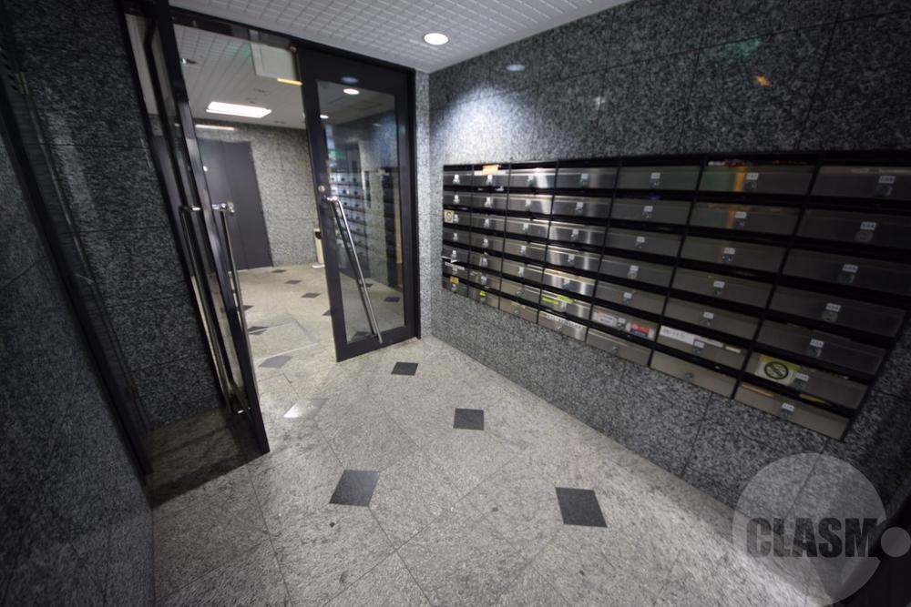 21/29 エントランス