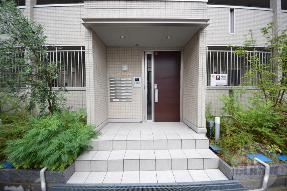 22/30 エントランス