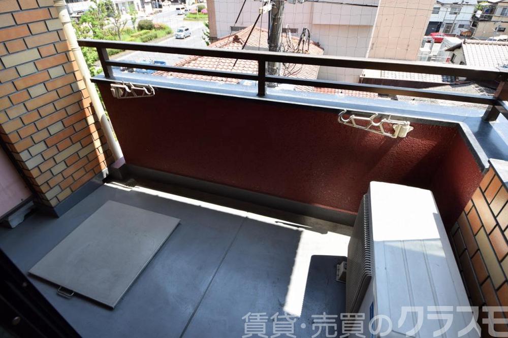 23/30 バルコニー