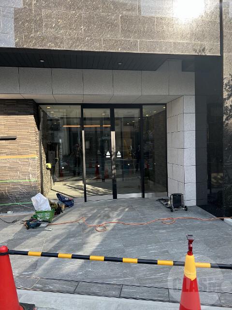 20/28 エントランス