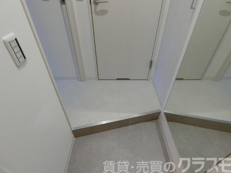 17/30 玄関