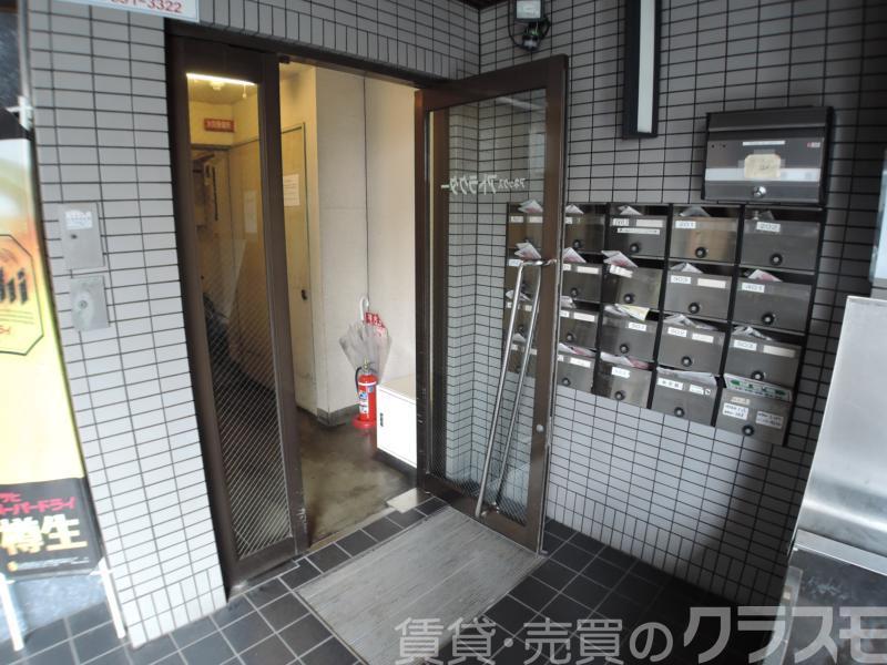 29/30 エントランス