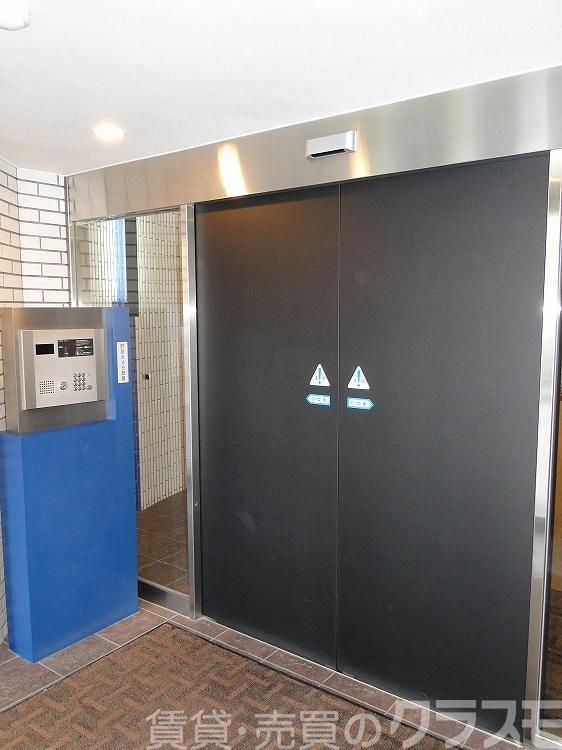 29/30 エントランス