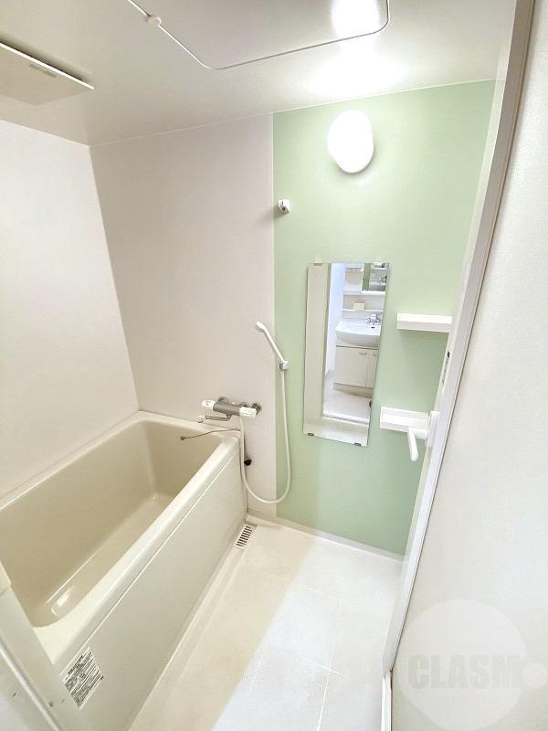 13/30 浴室