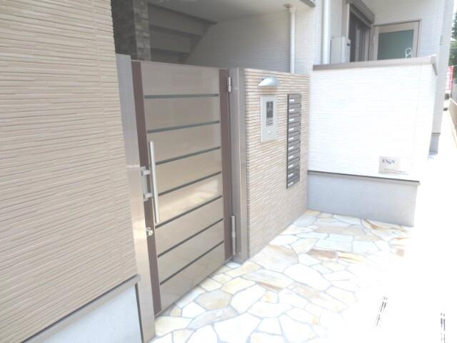 3/10 エントランス