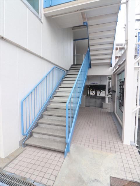 22/30 エントランス