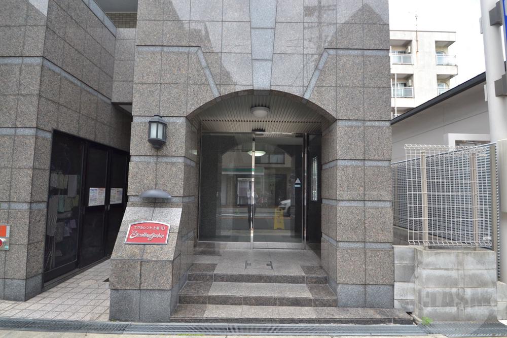 2/8 エントランス