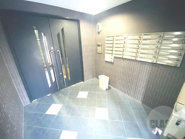 22/24 エントランス