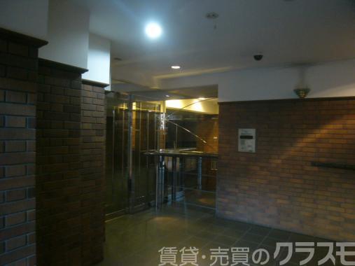 21/25 エントランス