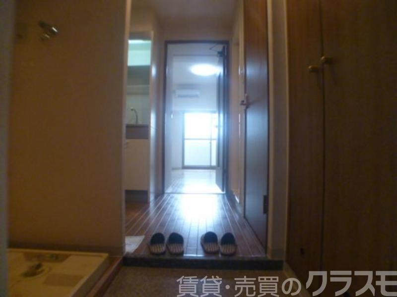 16/30 玄関