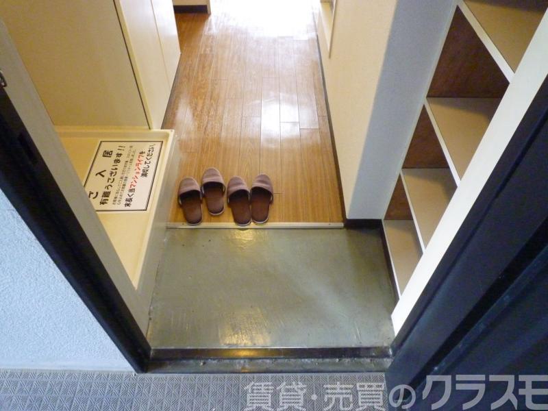 13/30 玄関