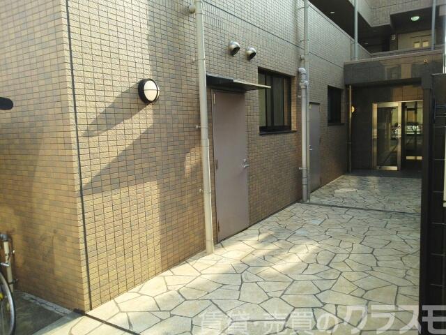 29/30 エントランス