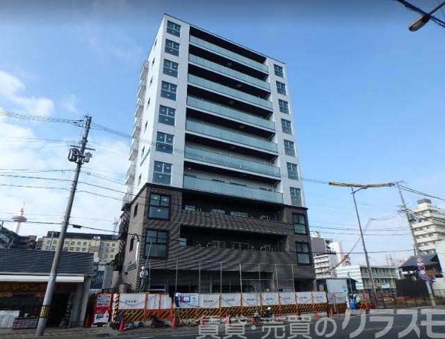 30/30 エントランス