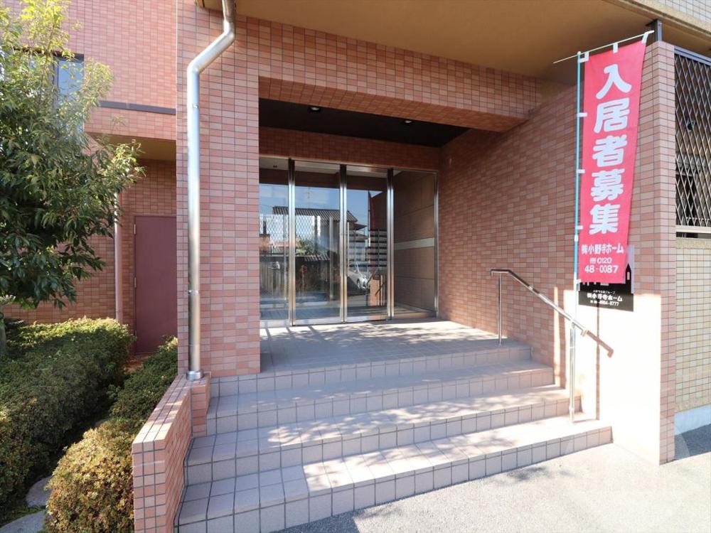 22/30 エントランス