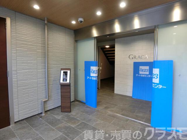 2/4 エントランス