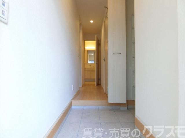16/30 玄関