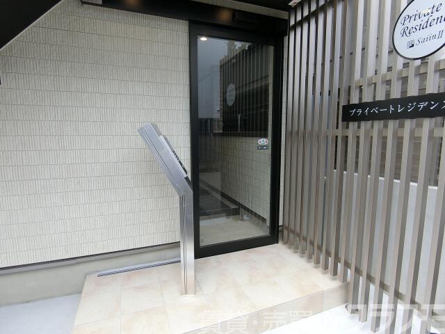 29/30 エントランス