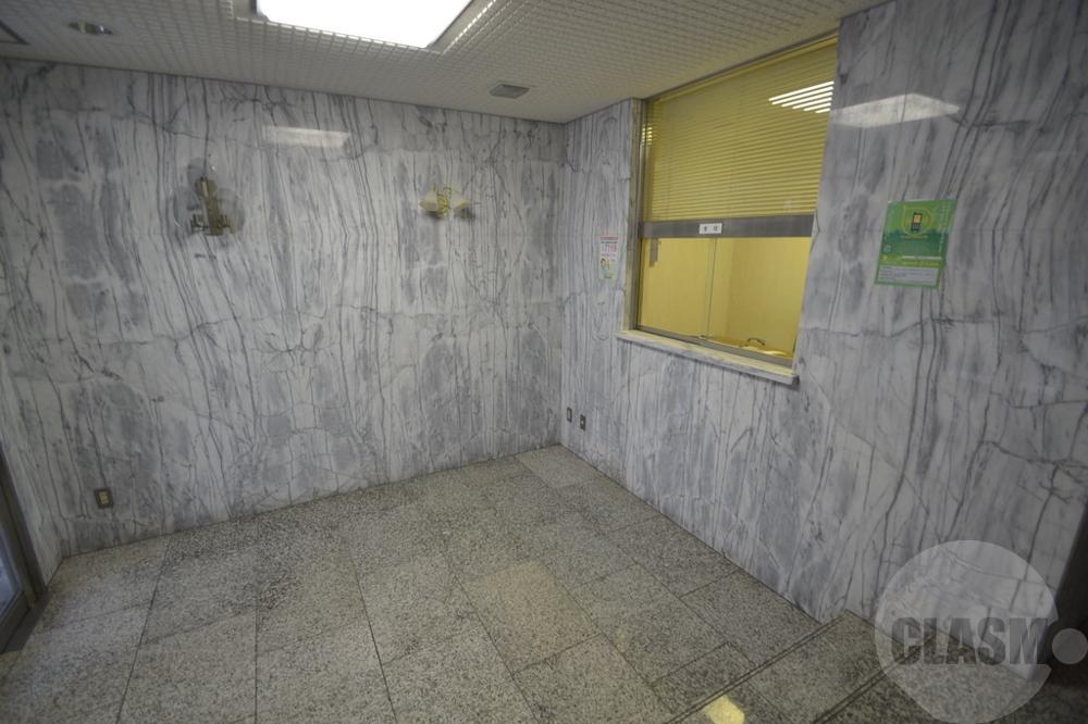 20/28 エントランス