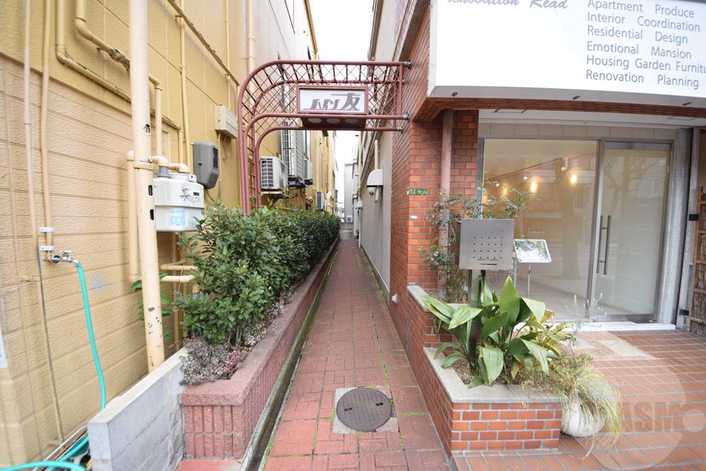 20/28 エントランス