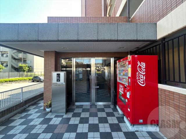 22/29 エントランス