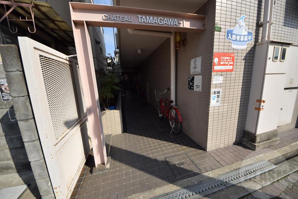 19/28 エントランス