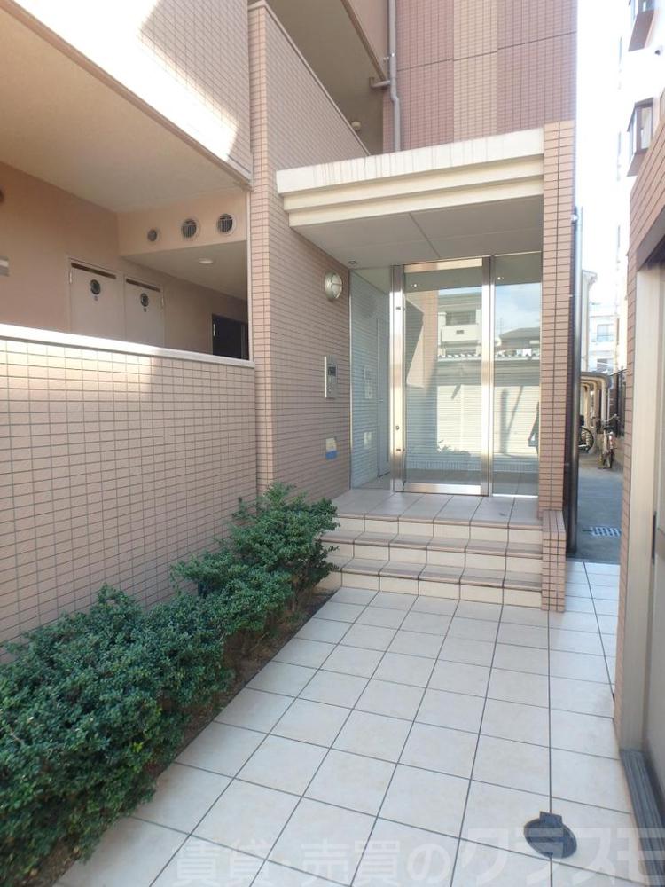 15/27 エントランス