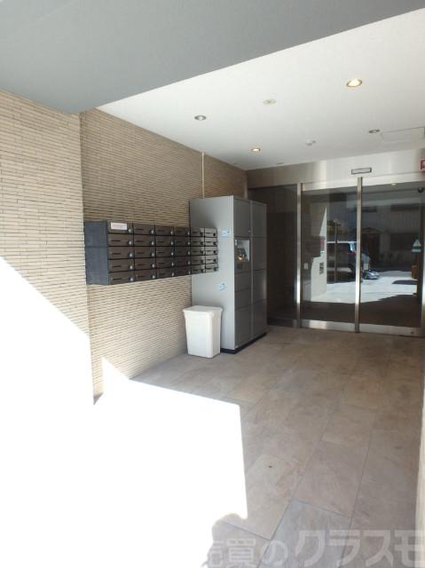 25/30 エントランス