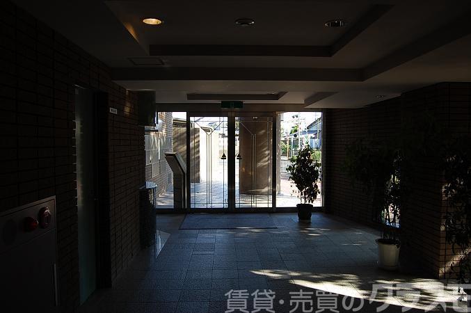 29/30 エントランス