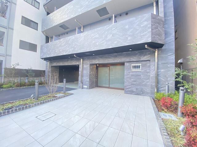 25/30 エントランス