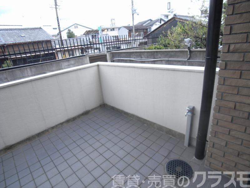 23/30 バルコニー